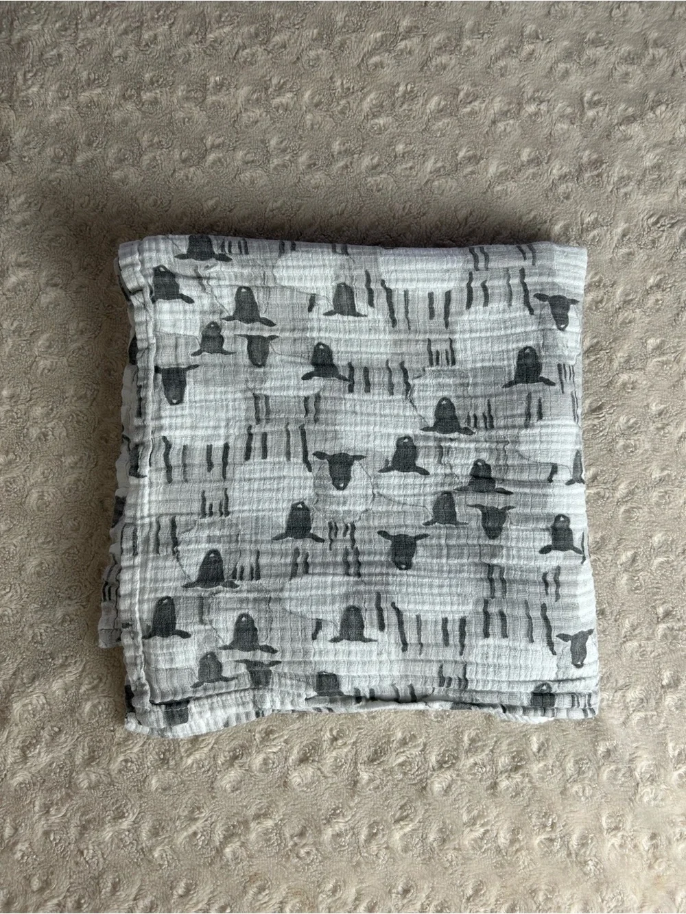 Aden + Anais Lamb Sheep Baby Swaddle Blanket Gray White Muslin Cotton Realistic